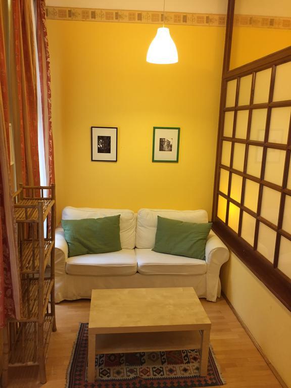 Club Apartments & Rooms Budapest Ruang foto